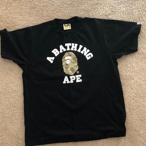 🦍 Authentic Bathing Ape (Bape) Tee!
